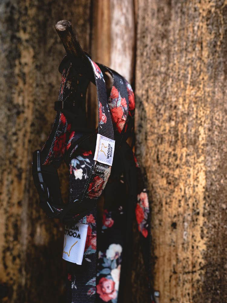 Wild Rose Collar